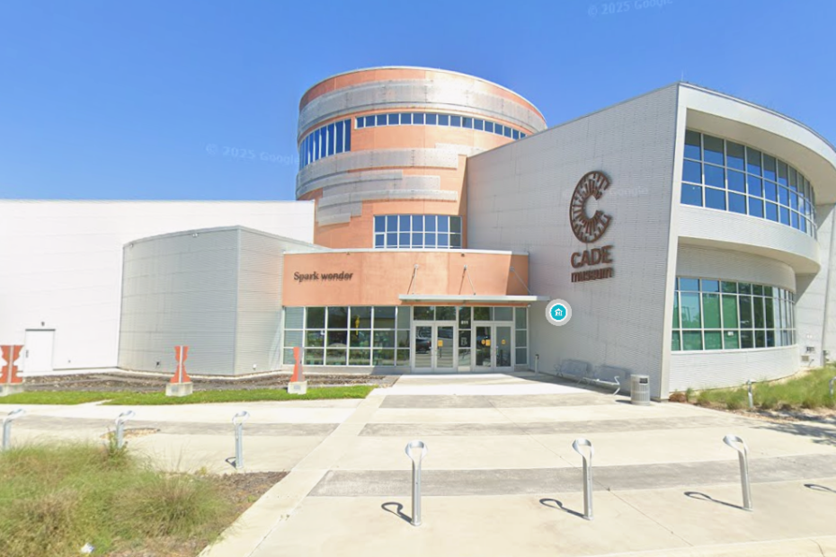 The Cade Museum is an interesting spot for a wedding in Gainesville!
