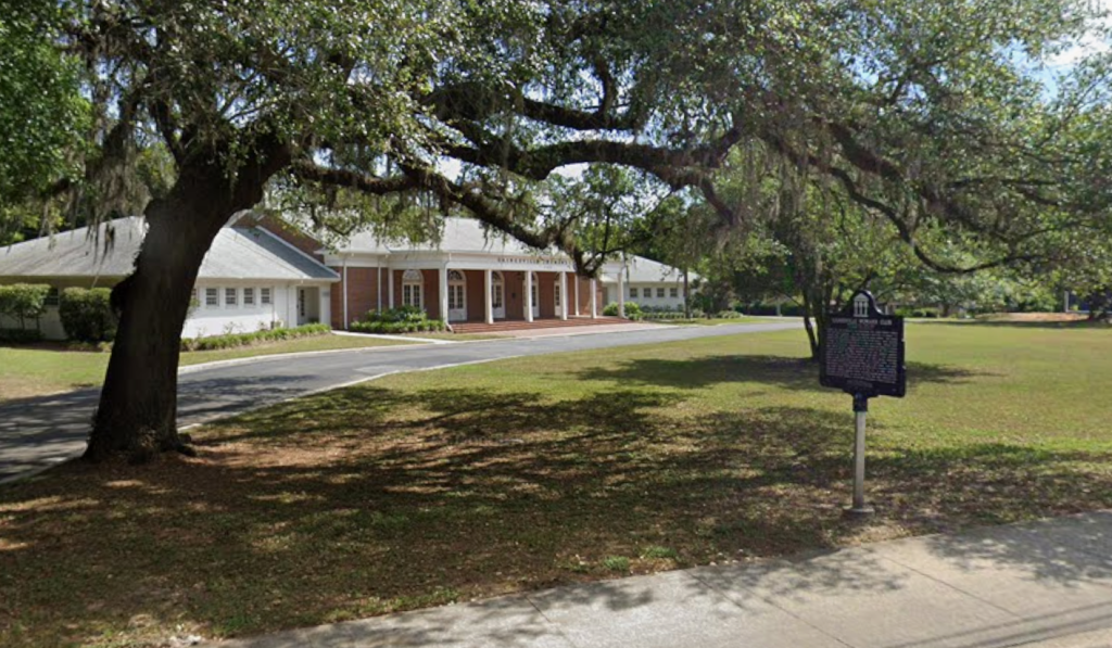 Gainesville Woman's Club is located just west of downtown in the heart of Gainesville.