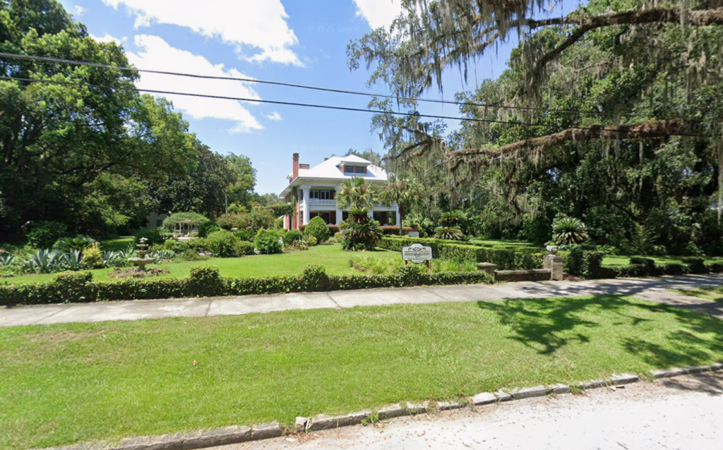 Located in Micanopy, south of Gainesville, lies a gorgeous BnB and wedding venue called Herlong Mansion.