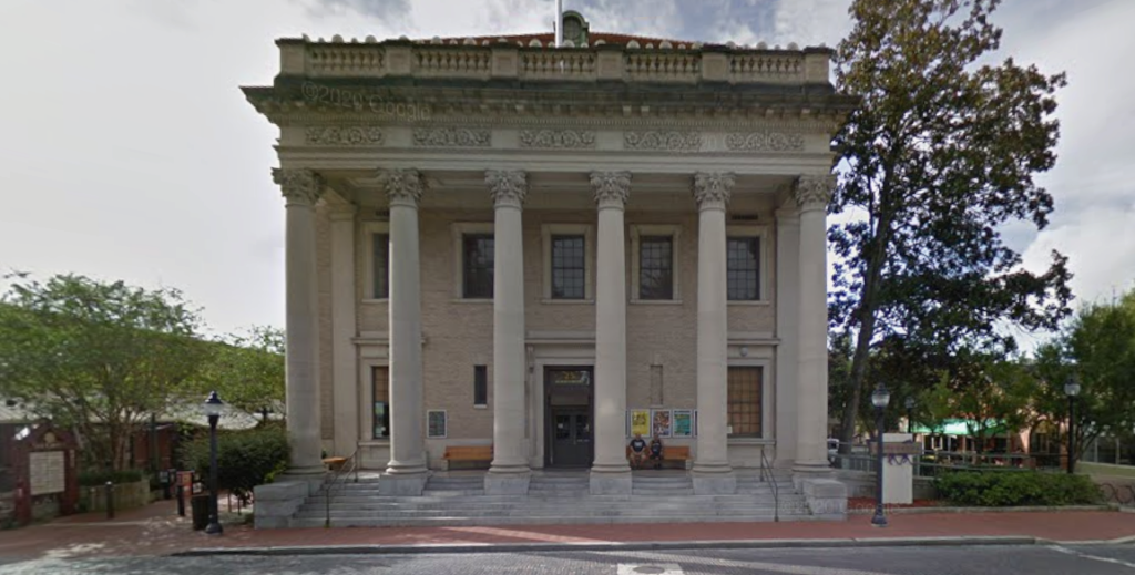 Get married at the Hipp!